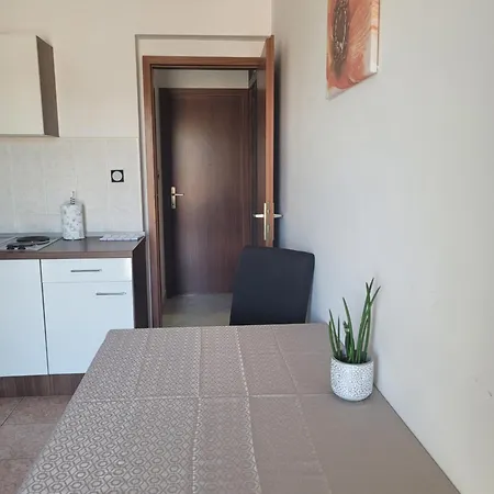 Appartamento Vini Hvar Town