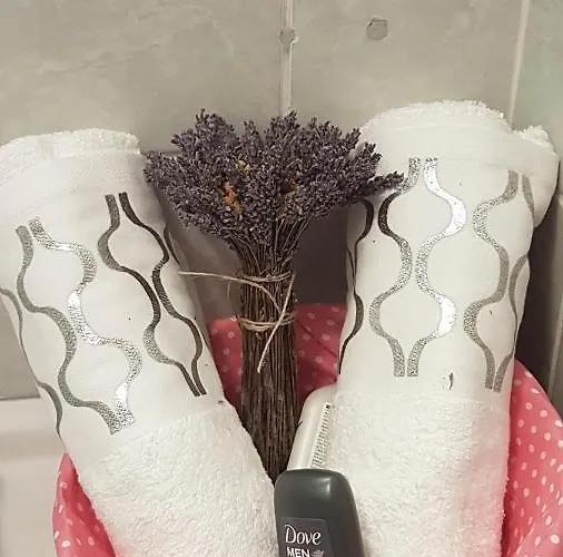 Vini דירה חוואר